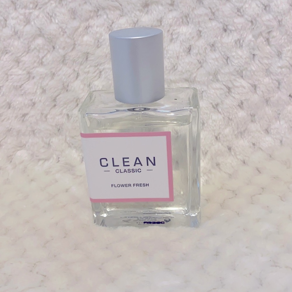 Clean Classic Flower Fresh Perfume